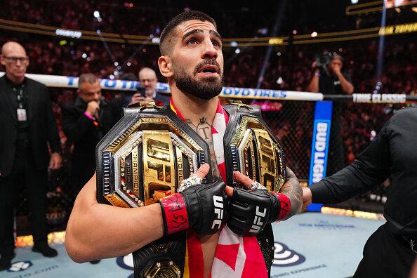 ¿Cuánto mide Ilia Topuria y en qué categoría de UFC compite por altura y peso?