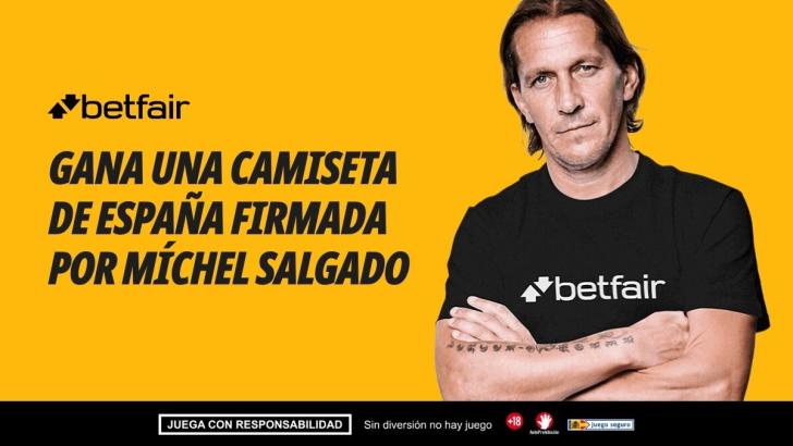 Gana con Betfair una camiseta de España firmada por Míchel Salgado