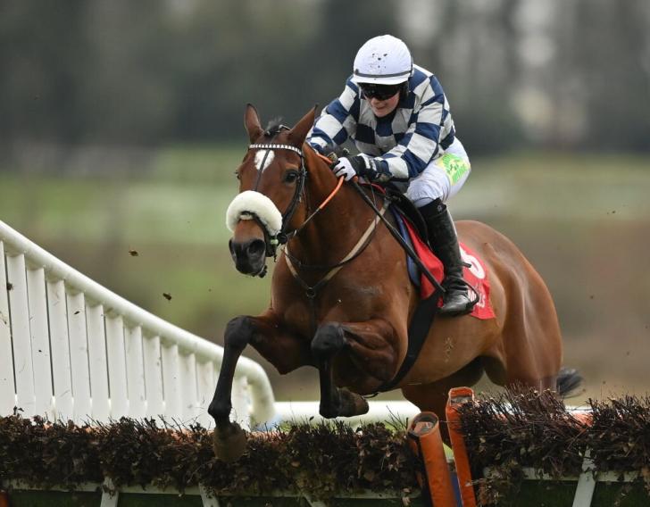 Della Casa Lunga, a evitar el hat-trick de Dameofthecotswolds
